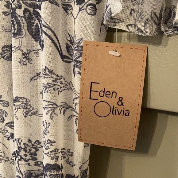 Anthropologie Eden & Olivia Blue & White Sheer Floral Boho Flowy Ruffle Top NWT - Picture 6 of 8